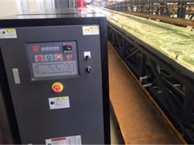 风电叶片模具温度控制机，「樱桃视频大全免费高清版下载机械」自适应模糊PID控制系统