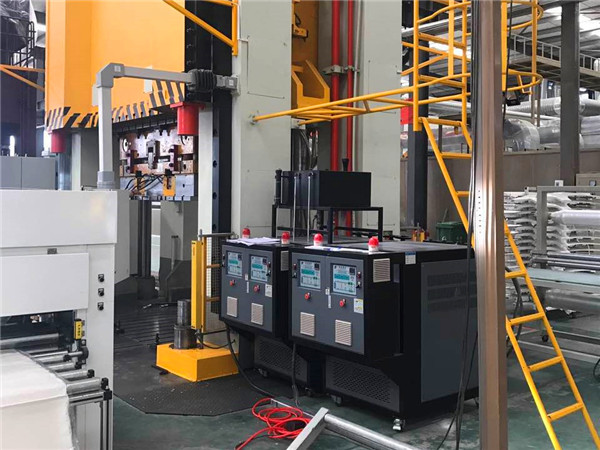 玻璃钢模具用油温机为什么要分上下控温「樱桃视频大全免费高清版下载机械」分享揭秘