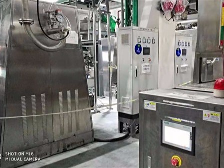 双锥混合干燥机用樱桃视频免费在线观看加热如何选型，问「樱桃视频大全免费高清版下载机械」专业樱桃视频免费在线观看厂家